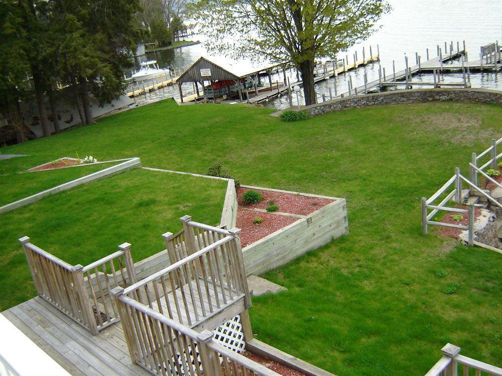 Lake George Suites Exterior foto